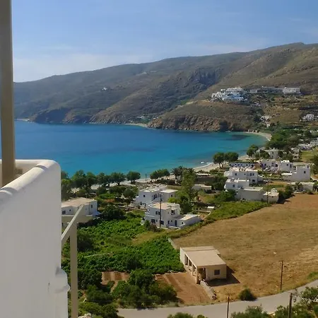 アパート Dimitra